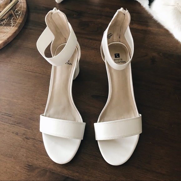 White Mountain Shoes - NWOT! White Mountain Block Heels!